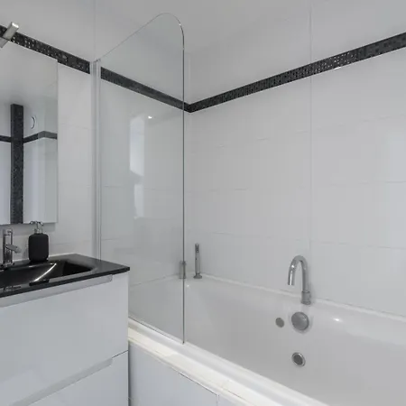 شقة Charming Bright Flat In Vieux Lille.