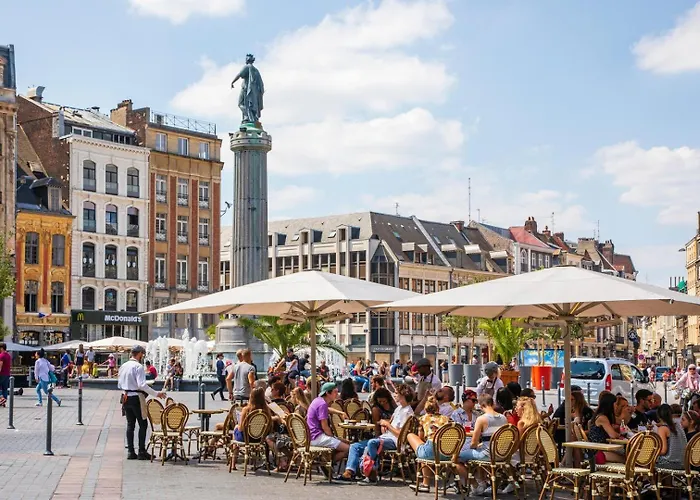 Appartement Charming Bright Flat In Vieux Lille. *